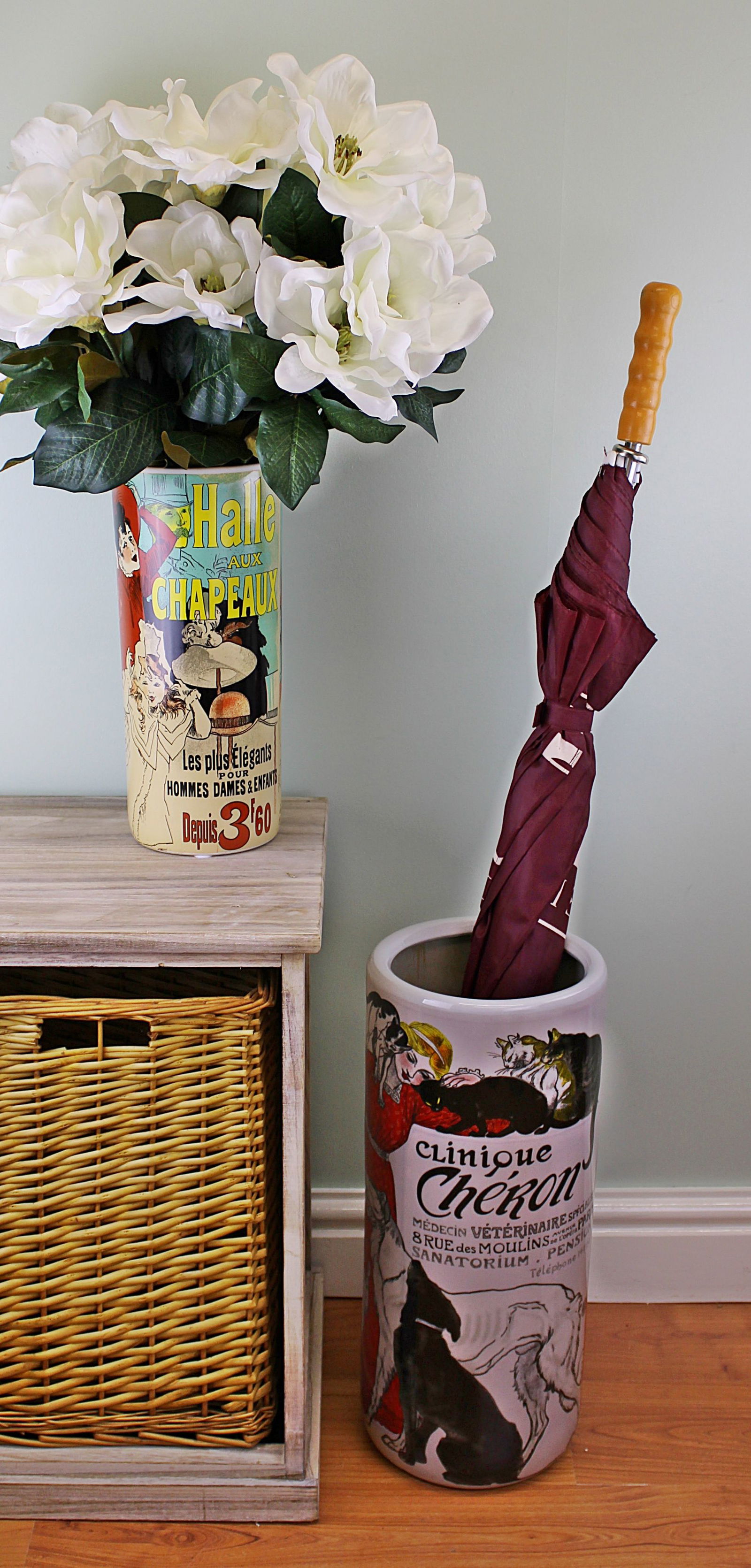 Umbrella Stand, Clinique Cheron Design With Free Vase Umbrella Stand, Clinique Cheron Design With Free Vase