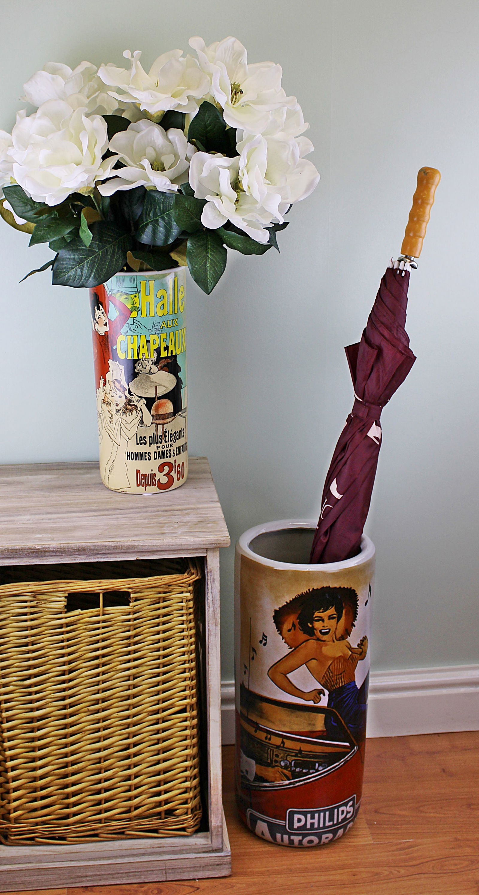 Umbrella Stand, Autoradio Design With Free Vase Umbrella Stand, Autoradio Design With Free Vase