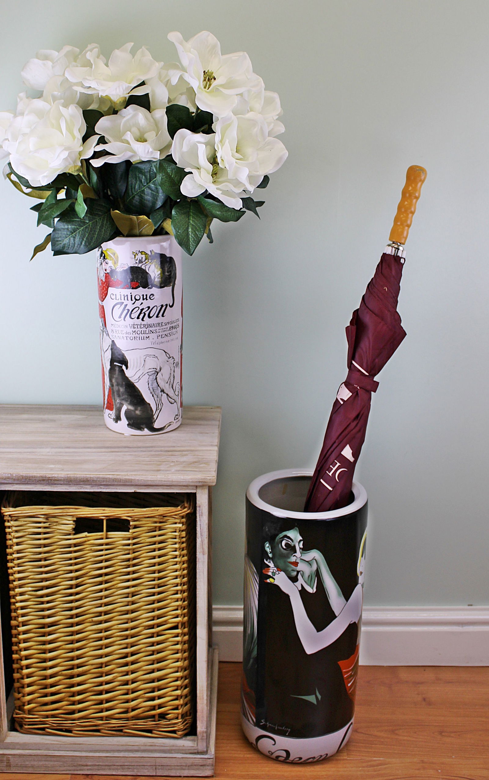 Umbrella Stand, Odeon Casino Design With Free Vase Umbrella Stand, Odeon Casino Design With Free Vase
