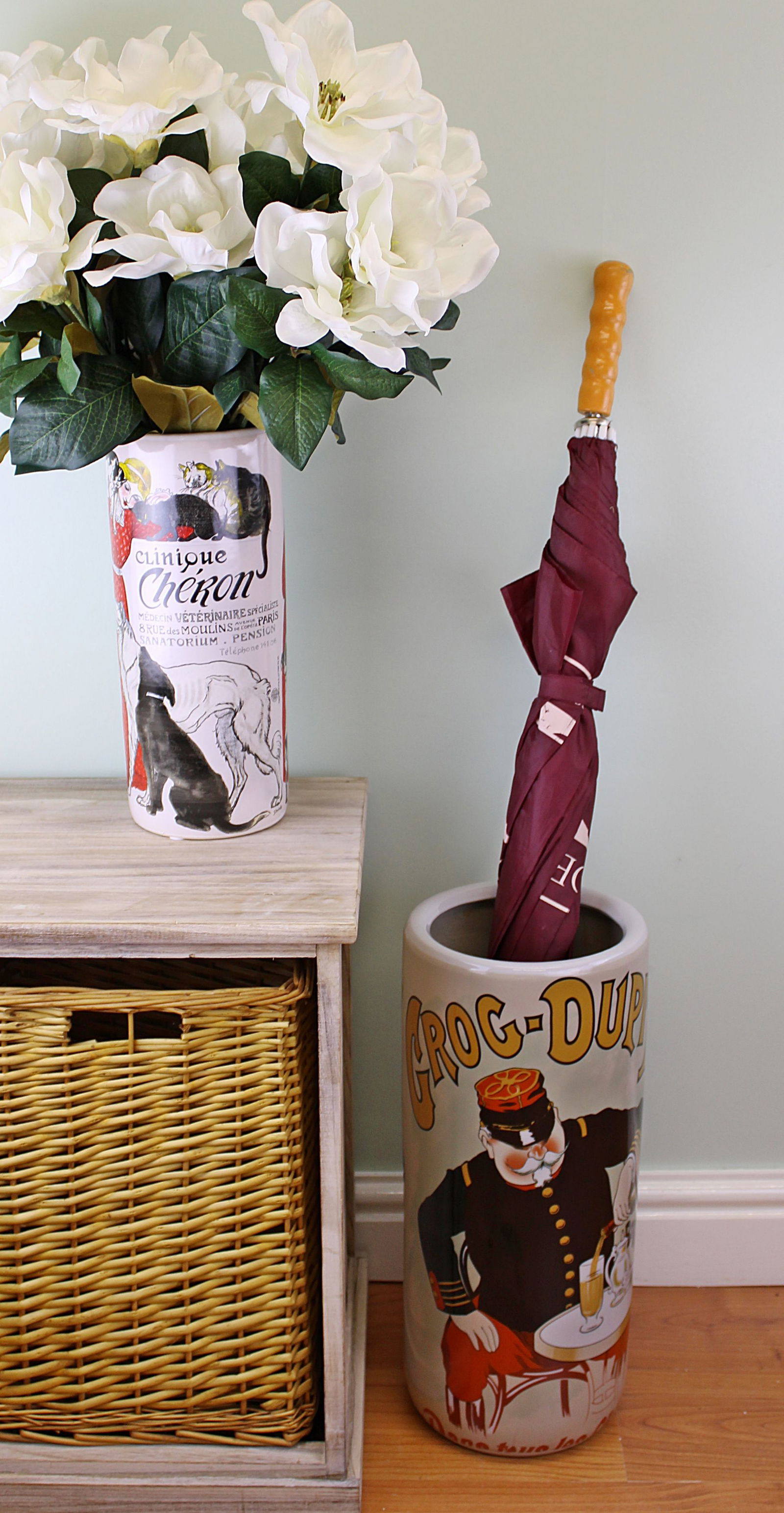 Umbrella Stand, Grog Dupit Design With Free Vase Umbrella Stand, Grog Dupit Design With Free Vase