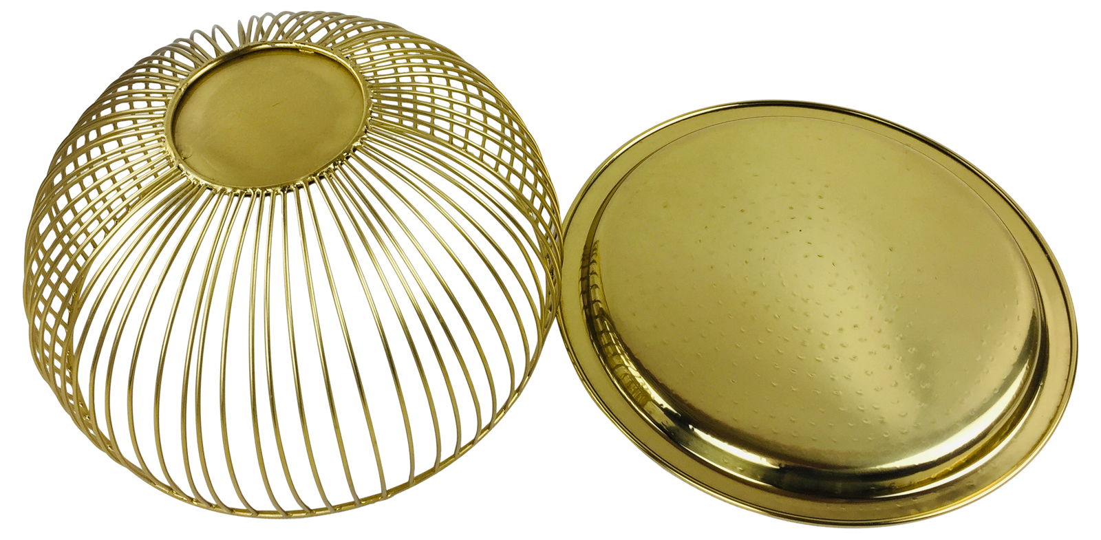 Set Of 3 Gold Bowls With Plate Tops Set Of 3 Gold Bowls With Plate Tops