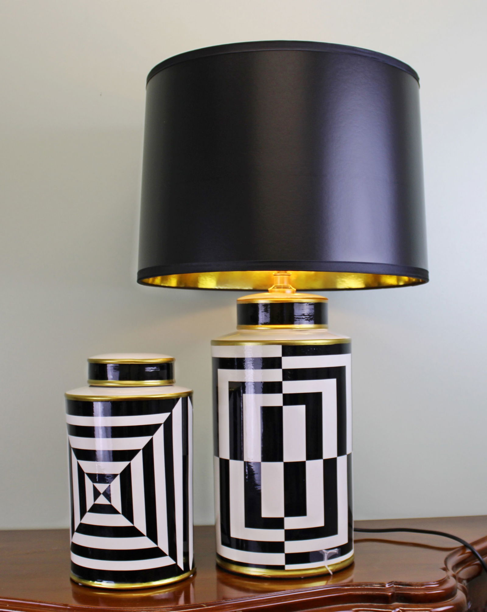 Black/White/Gold Ceramic Lamp, Geometric Design 66cm Black/White/Gold Ceramic Lamp, Geometric Design 66cm
