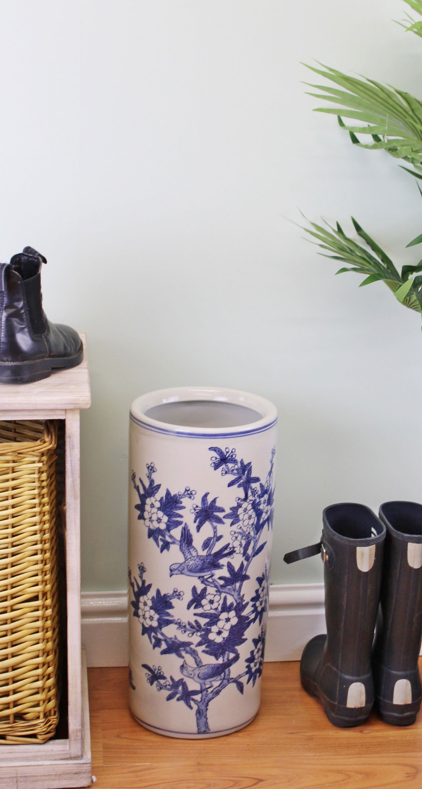 Umbrella Stand, Vintage Blue & White Bird Design Umbrella Stand, Vintage Blue & White Bird Design