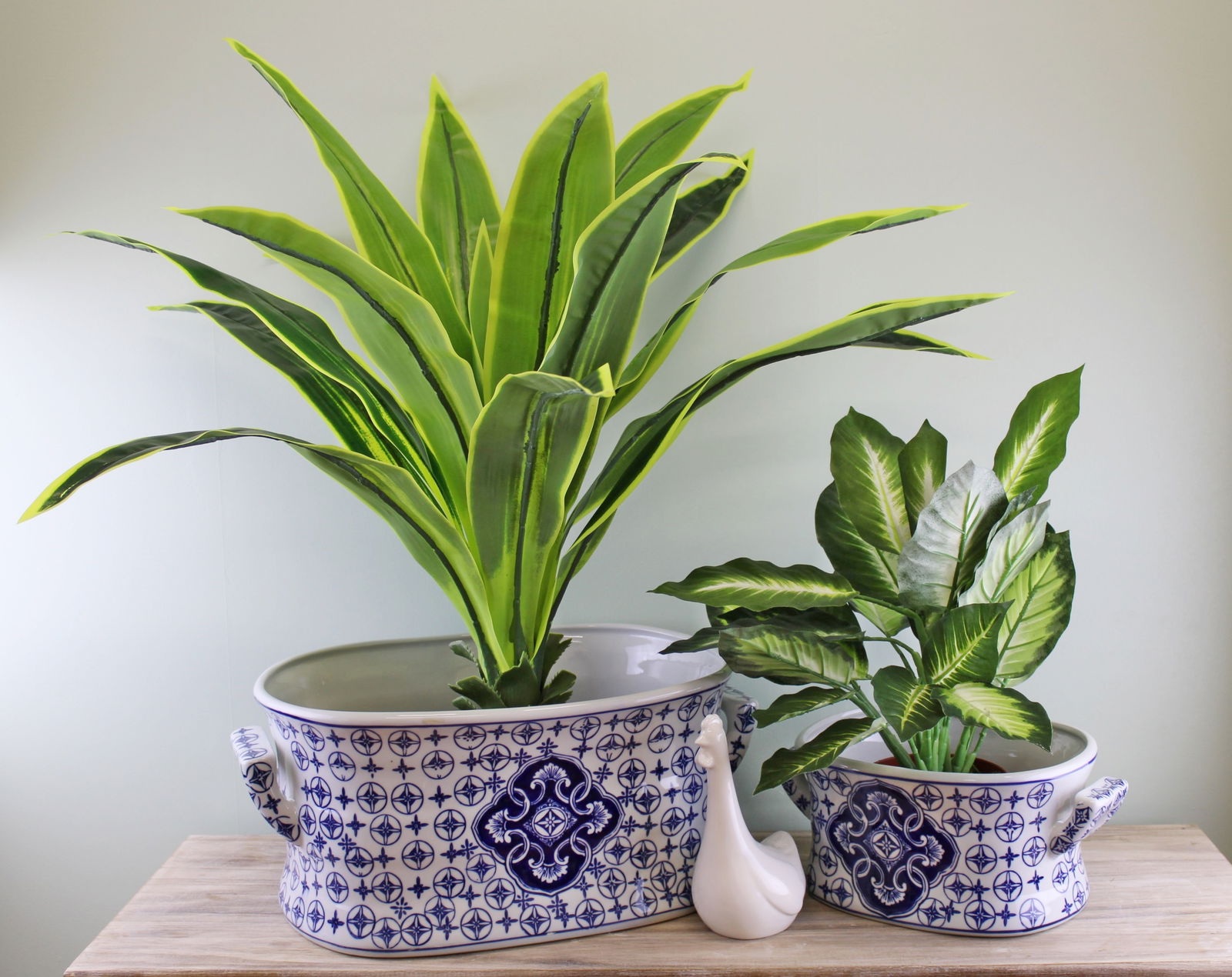 Set of 2 Ceramic Footbath Planters, Vintage Blue & White Circular Design Set of 2 Ceramic Footbath Planters, Vintage Blue & White Circular Design