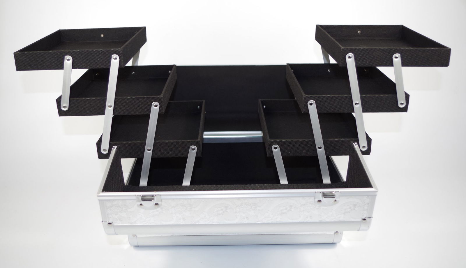 Vanity Case / Makeup Box Silver Leaf Design Vanity Case / Makeup Box Silver Leaf Design