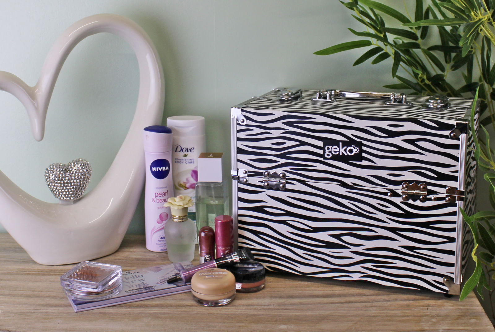 Vanity Case / Makeup Box Silver / Zebra Vanity Case / Makeup Box Silver / Zebra