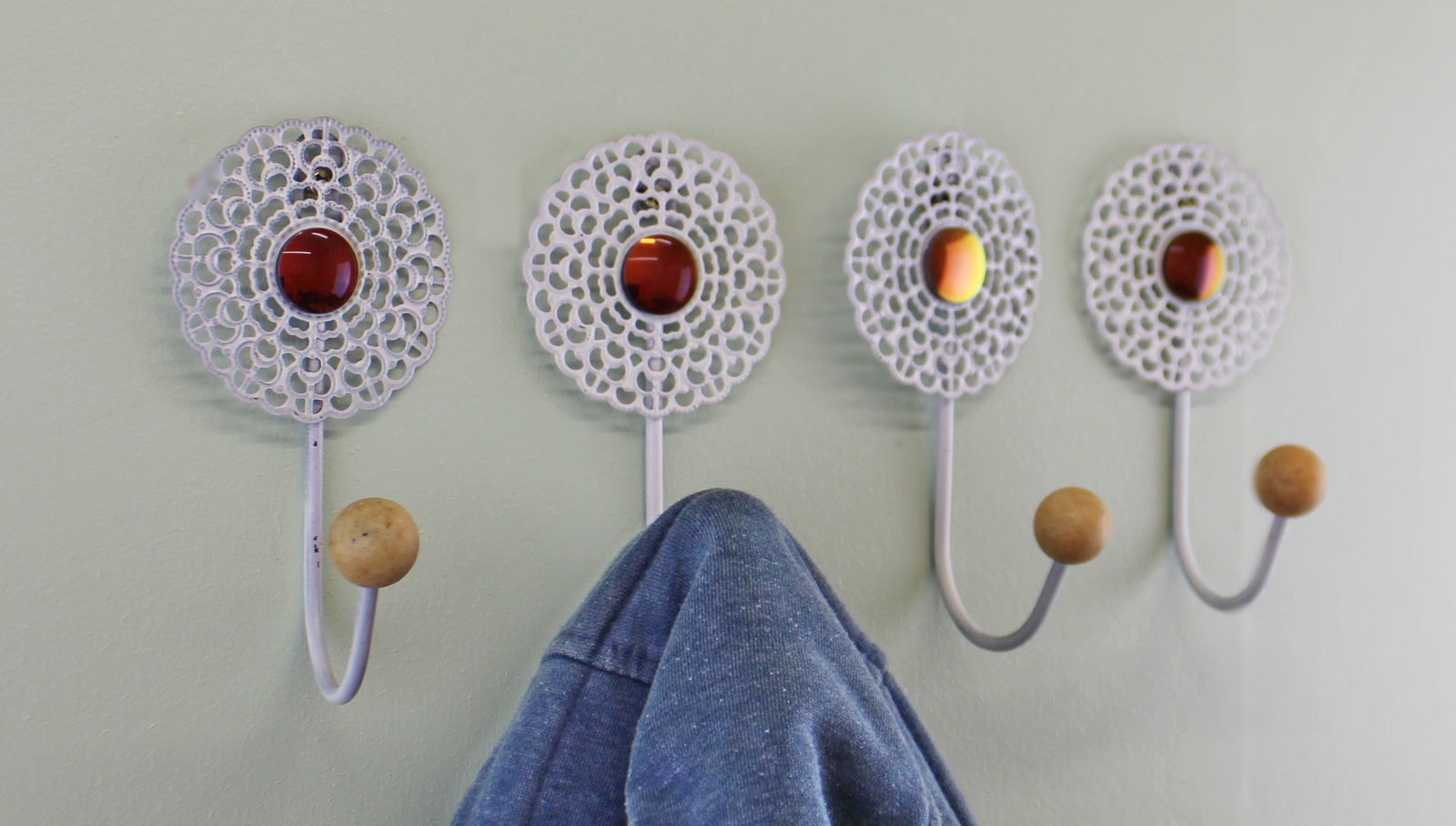 Set of 4 Decorative Metal Coat Hooks Set of 4 Decorative Metal Coat Hooks