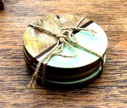 Set Of 4 Round Two Toned Wooden Coasters - Green Set Of 4 Round Two Toned Wooden Coasters - Green